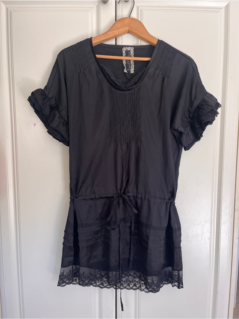 Andersen & Lauth Y2K Black Women's Pintuck Lace-Trim Drop Waist Dress